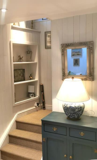 Lovely 2 Bed Annexe Near Солсбері Екстер'єр фото